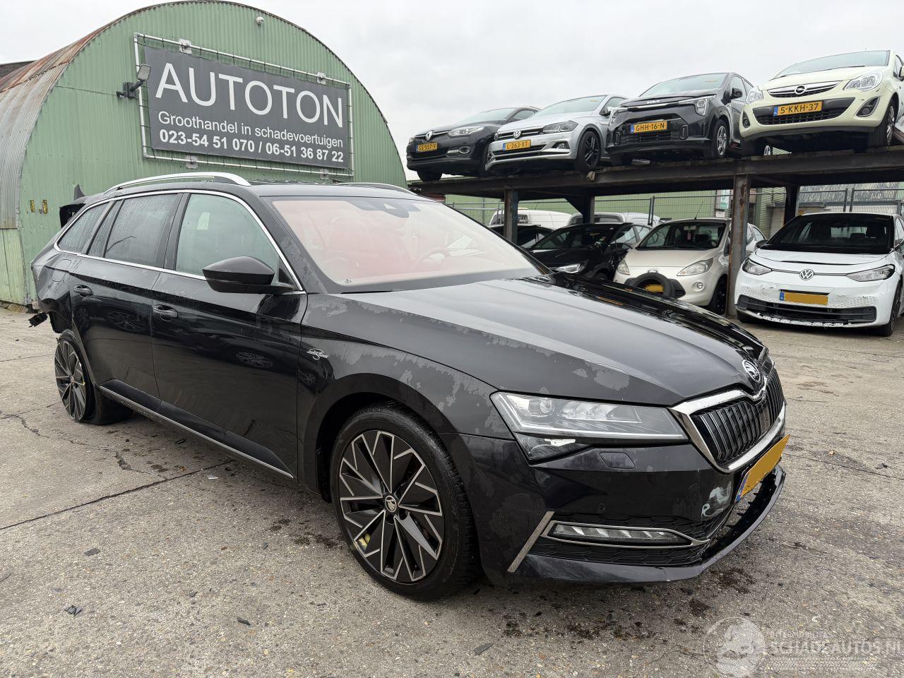 Skoda Superb 1.4 TSI IV DSG 115KW Pano Clima Navi Leer Business Edition Plus