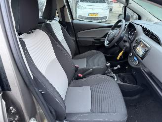 Toyota Yaris 1.5 VVT-I 82KW Navi Clima Aspiration 5-Drs NAP picture 7