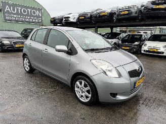 krockskadad bil auto Toyota Yaris 1.3 VVTI 64KW Airco 5-Drs Sol NAP 2006/9