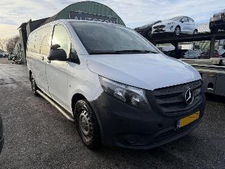 Avarii autoturisme Mercedes Vito 116 CDI Autom. 120KW Tourer 9-Pers Clima Lang Pro 9-Pers NAP 2022/10