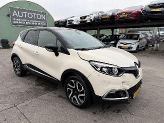 Schadeauto Renault Captur 0.9 TCE 66KW Clima Navi Led Dynamique NAP 2013/8