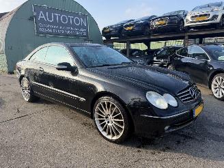 Voiture accidenté Mercedes CLK 320 V6 160KW Automaat Clima Navi Avantgarde 2003/12