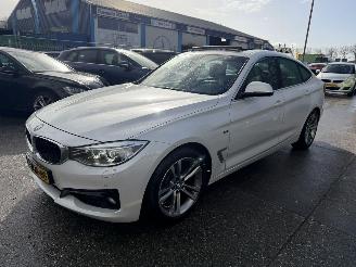 Vaurioauto  passenger cars BMW 3-serie GT 328I 180KW Autom. Pano Clima Navi Camera Leer High Executive NAP 2015/1