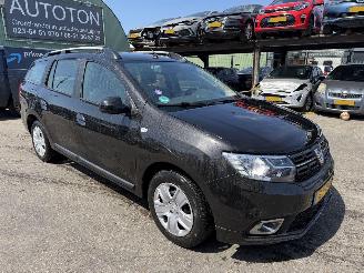 damaged passenger cars Dacia Logan 0.9 TCE 66KW MVC Airco Navi Led Laureate NAP 2018/2