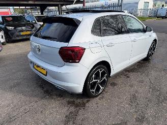 uszkodzony samochody osobowe Volkswagen Polo 1.0 TSI 70kW Pano 2019/1