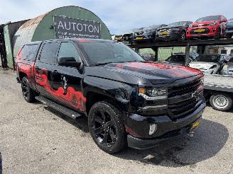 škoda osobní automobily Chevrolet Silverado 5.3 V8 265KW Autom. Schuifdak Clima Navi Led Xenon Huif GRIJS KENT LPG 2016/11