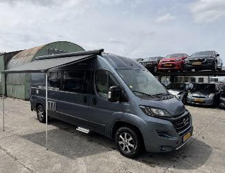 skadebil camper Adria  Camper 600 Twin SPT Vast bed Luifel Keuken Koelkast WC Clima Navi 2015/7