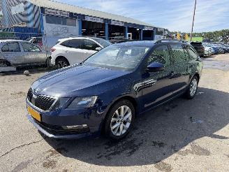 Coche accidentado Skoda Octavia 1.6 TDI 85KW DSG Clima Navi Camera Greentech Ambition Business NAP 2018/1
