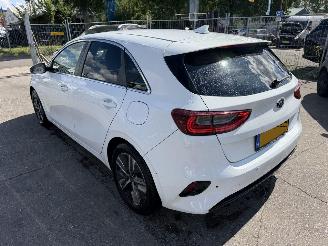 Vaurioauto  passenger cars Kia Ceed 1.0 T-GDI 88KW Clima Navi Led Xenon Camera DynamicPlusLine NAP 2019/6