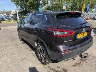 Voiture accidenté Nissan Qashqai 1.2 85KW Tekna Clima Navi Led Pano 2018/6