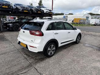 Voiture accidenté Kia Niro 1.6 GDI Hybrid Clima Navi Camera Led DynamicLine NAP 2018/5
