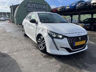 Peugeot 208 1.2 Allure Pack 5-Drs Virtual Cockpit picture 2