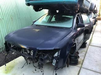 Salvage car Audi A4 A4 (B6), Sedan, 2000 / 2005 2.0 20V 2001/9