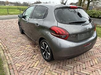 Peugeot 208 Tech edition picture 5