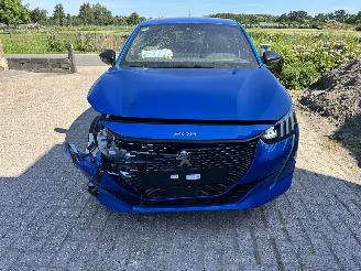 Peugeot 208 GT picture 9