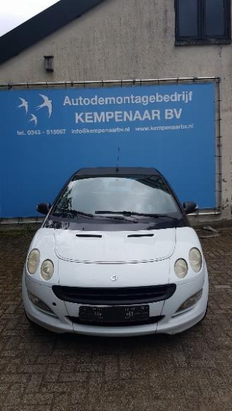 Vrakbiler auto Smart Forfour Forfour (454) Hatchback 5-drs 1.1 12V (134.910) [55kW]  (01-2004/06-20=
06) 2004/0