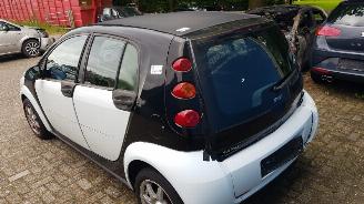 Smart Forfour Forfour (454) Hatchback 5-drs 1.1 12V (134.910) [55kW]  (01-2004/06-20=
06) picture 6
