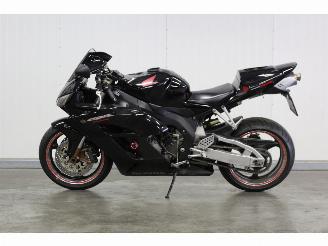 skadebil motor Honda CBR 1000 RR 2005/3