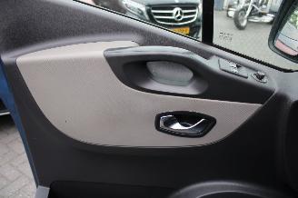 Renault Trafic 1.6 dCi T27 L1H1 Turbo2 Energy airco navi 3 zits zijschade picture 15