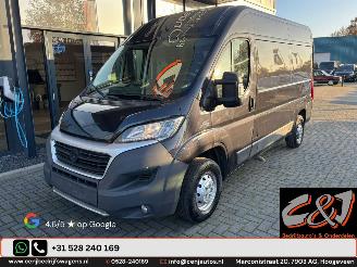 krockskadad bil bedrijf Fiat Ducato  2015/11
