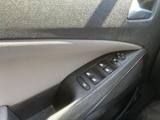 Opel Crossland PANODAK picture 16