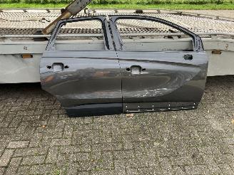 Coche accidentado Opel Crossland X 2018/1