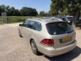  Volkswagen Golf  2013/8