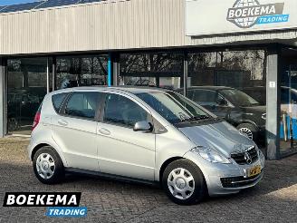 Damaged car Mercedes A-klasse 160 Airco Cruise Bluetooth Business Class 2011/9