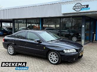 Damaged car Volvo S-60 2.4 Drivers Ed Open-Dak Navigatie Leer Stoelverw. Cruise 2008/12