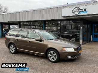uszkodzony samochody osobowe Volvo V-70 1.6 T4 Nordic+ Leer Stoelverw Navigatie Cruise 2014/5