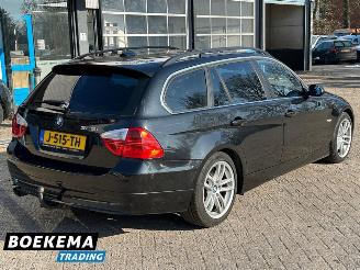BMW 3-serie 325xi 218PK High Exe 4X4 Leer Automaat Open-Dak Keylss Navigatie picture 2