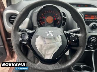 Peugeot 108 1.0 e-VTi Active Airco PDC 5-Deurs picture 24