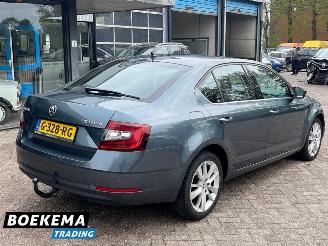Skoda Octavia 1.0 TSI Business Ed Navigatie Canton Stoelverw. Climate Cruise PDC picture 2