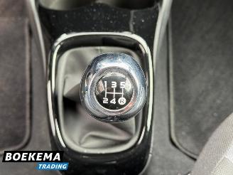 Peugeot 108 1.0 e-VTi Allure Keyless Climate Camera picture 25