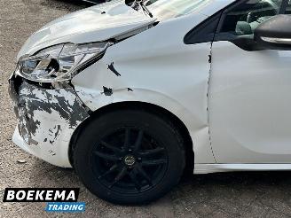 Peugeot 208 1.2 e-VTi Active Automaat Navigatie Climate picture 5