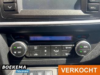 Toyota Auris 1.8 Hybrid Executive Navigatie Climate Cruise PDC picture 27
