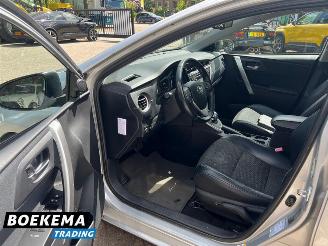 Toyota Auris 1.8 Hybrid Executive Navigatie Climate Cruise PDC picture 14