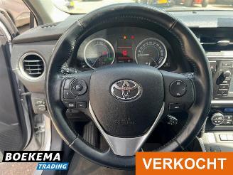 Toyota Auris 1.8 Hybrid Executive Navigatie Climate Cruise PDC picture 23