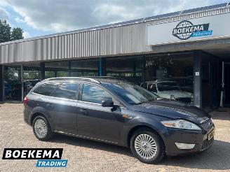 Unfallwagen Ford Mondeo Wagon 2.0 16V Titanium Climate Cruise Trekhaak 2009/2
