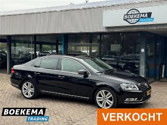krockskadad bil auto Volkswagen Passat 1.4 TSI DSG Highline Leer Navigatie Open-Dak Stoelverw. Keyless 2011/7