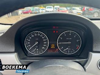 BMW 3-serie 320i Aut. Facelift Navi Leder Clima Cruise Business Line Style picture 21