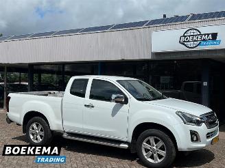 skadebil bedrijf Isuzu D-Max 1.9 Extended Cab X-Country Automaat 4X4 3500KG Trekgewicht 2019/2