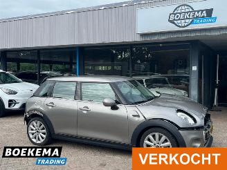 krockskadad bil auto Mini Cooper Mini 1.5 Chili Led Keyless Climate Navi Cruise PDC 2017/6