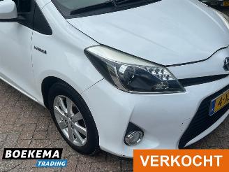 Toyota Yaris 1.5 Full Hybrid Aspiration Climate Cruise Navi Camera picture 6