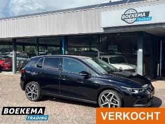 Unfallwagen Volkswagen Golf 1.5 eTSI Style HUD DSG Massage Led Navi Stoelverw. 2020/10