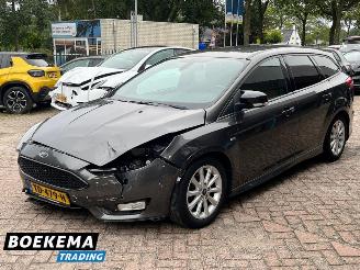 Ford Focus Wagon 1.5 TDCI ST-Line Leer Navi Camera Clima Cruise PDC picture 4