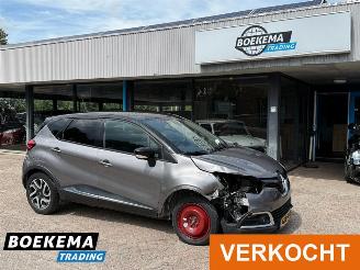  Renault Captur 1.2 TCe Helly Hansen Automaat Navigatie Climate Cruise Camera 2015/2