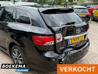 Toyota Avensis wagon 1.8 VVTi Business Navigatie Harman Kardon Camera PDC Cruise picture 6