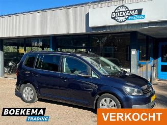 Unfallwagen Volkswagen Touran 1.6 TDI Climate Cruise Trekhaak 2013/3