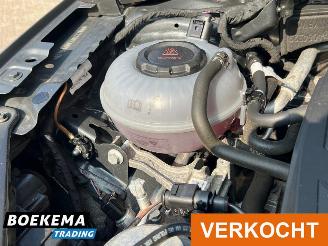 Volkswagen Golf 1.5 TSI Comfort Business DSG Navigatie PDC Climate Cruise picture 9